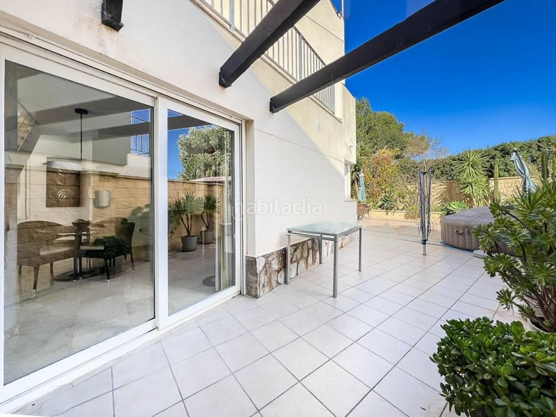 Foto 7ab533c4-1d74-4aa9-aad5-cd9c8bd7cc17. Xalet amb aparcament a Coloma Nucia (la)