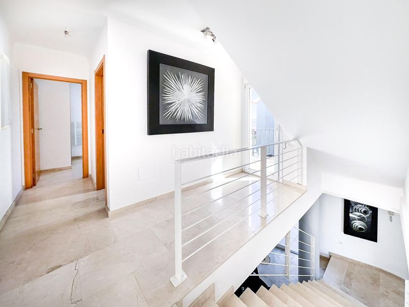 Foto 87bf5f42-7d36-4718-811d-eddb00967f23. Xalet amb aparcament a Coloma Nucia (la)