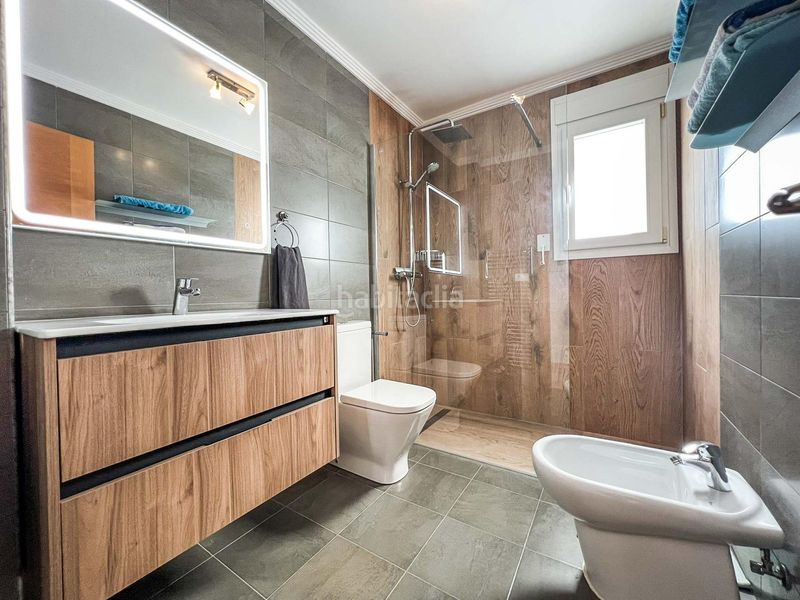 Foto bd1725e3-3f73-4ca9-a546-4a79643a5458. Xalet amb aparcament a Coloma Nucia (la)