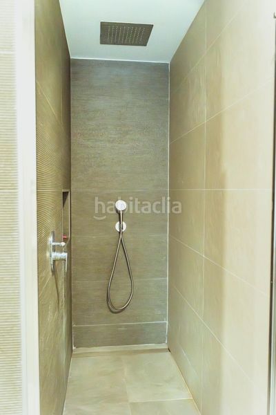 Foto 16b52cc5-17a0-4033-89f7-1c341d706d3b. Xalet amb calefacció aparcament piscina a balcón de Finestrat-terra marina Finestrat
