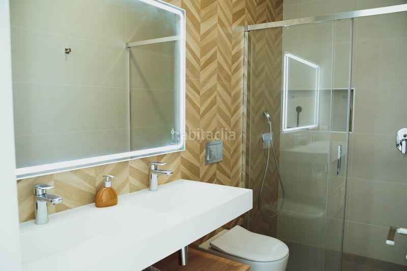 Foto c95cb93e-37e7-4288-a53a-252e370f88c8. Xalet amb calefacció aparcament piscina a balcón de Finestrat-terra marina Finestrat