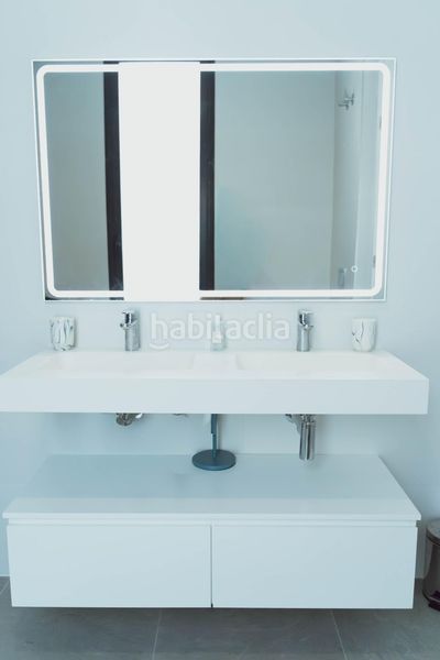 Foto e9b6e762-817c-4ec2-b4ce-692ac682af88. Xalet amb calefacció aparcament piscina a balcón de Finestrat-terra marina Finestrat