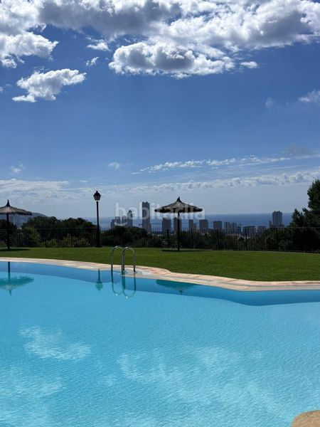 Foto a5b3baf7-2e19-4208-842a-bc732f9ab670. Casa amb piscina a Golf Bahía Finestrat