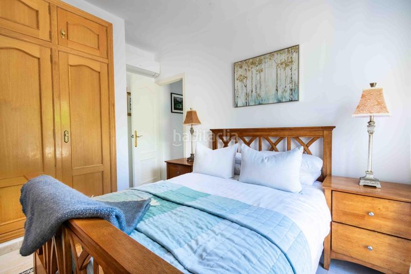 Foto a4719dec-5d54-4131-a744-b7b91b4d18f6. Casa aparellada amb calefacció aparcament piscina a Alfàs del Pi (l´)