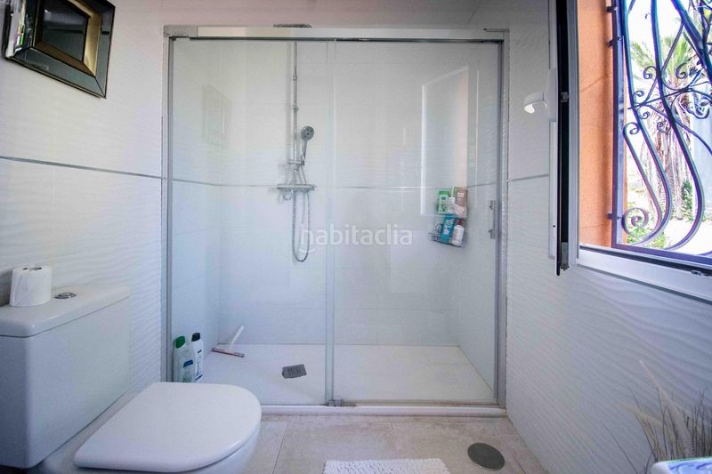 Foto e8ebdd6e-0809-42cd-acd3-d9da7443fbf1. Casa aparellada amb calefacció aparcament piscina a Alfàs del Pi (l´)