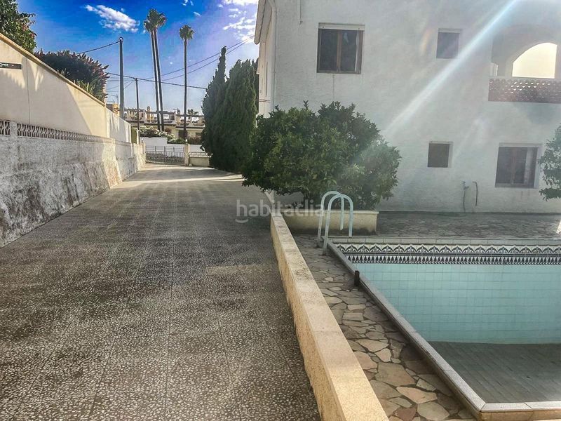 Foto bdbc0201-c3f4-4c2b-8b86-dce1396af0c9. Chalet con parcheggio piscina in L´Albir Alfàs del Pi (l´)