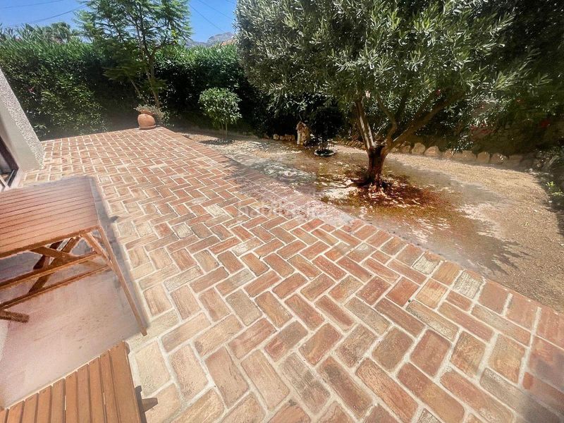 Foto d08ee7cb-fcbf-4ca0-84ef-dfd7f58dbb0c. Casa amb aparcament a El Tossal-Bello Horizonte Nucia (la)