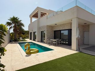 Rent Chalet in Golf Bahía. Villa de lujo en sierra cortina, finestrat