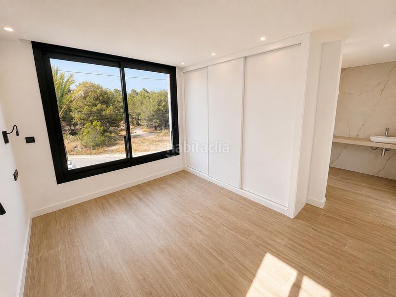 Foto 6a237647-37a4-4f39-9746-90e86d96e24d. Casa aparellada amb calefacció aparcament piscina a Alfàs del Pi (l´)