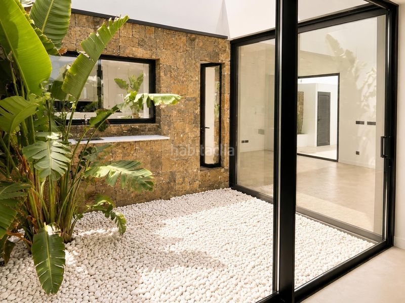Foto d7a0a828-2701-4203-aace-ffc021261092. Casa aparellada amb calefacció aparcament piscina a Alfàs del Pi (l´)