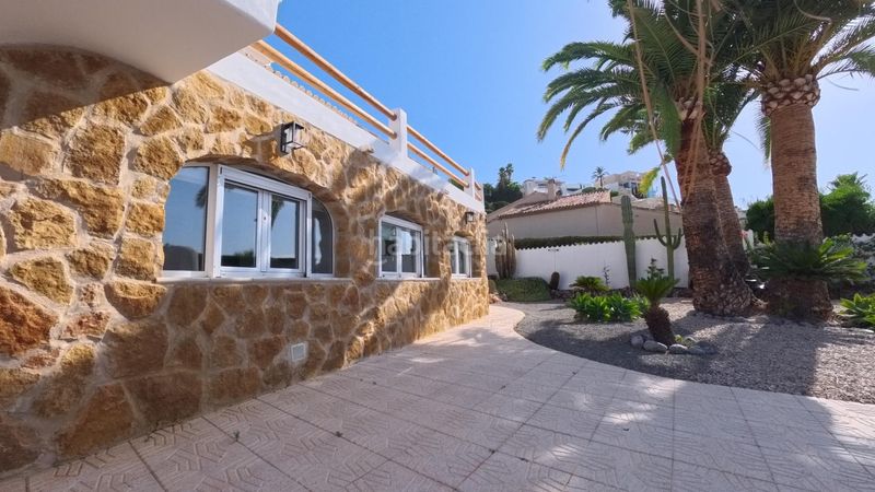 Foto aa980f62-b7d5-4985-8d78-56e0f4cfe396. Xalet amb calefacció aparcament piscina a Altea ciudad Altea