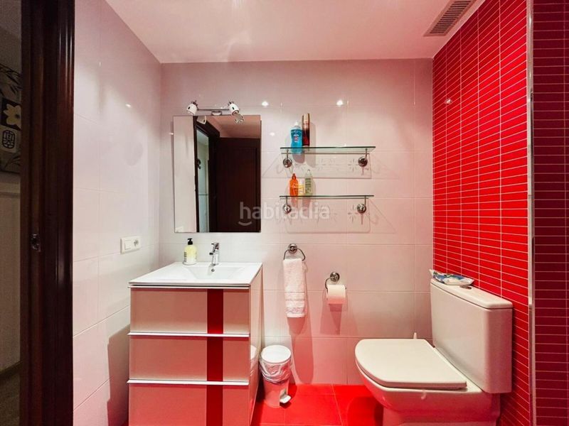 Foto 988a00b0-ebfe-4d9e-9d98-087a24766b5f. Apartament amb aparcament a Playa Poniente Benidorm