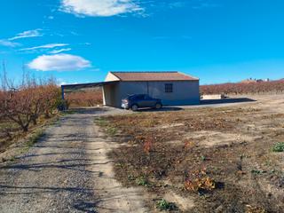 Finca rústica  N/a. Finca en fraga con almacen - vivienda  y pantano