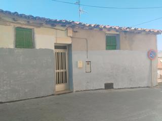 Casa  Plaza san pedro. Casa a reformar en casco antiguo de fraga