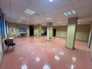 Affitto Locale commerciale  Calle clemente gonzalvez valls. Tu camino hacia el exito