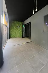 Local Comercial en Calle puente ortices 15. Ocasin nica en pleno corazn de la ciudad!