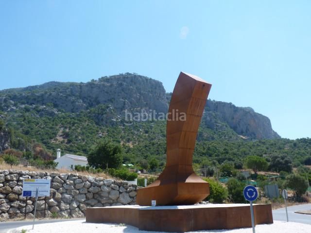 Foto 156d8d41-3a37-4ff8-b9f1-ef16e44eeb9f. Local comercial a Ubrique