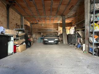 Local commercial à Ubrique. Venta amplio garajelocal comercial céntrico