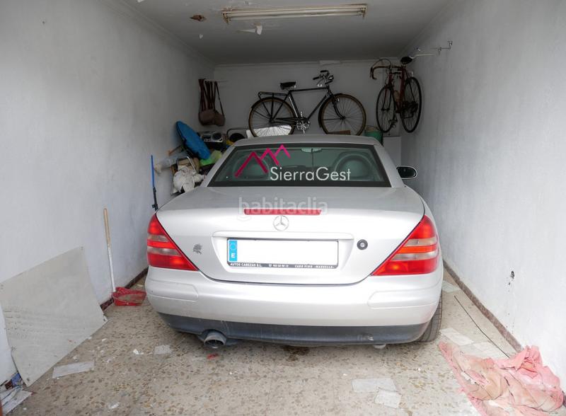 Foto 2a4a2312-ba4b-4f71-94ca-e8dac9dee9fd. Parking coche venta garaje independiente en Ubrique