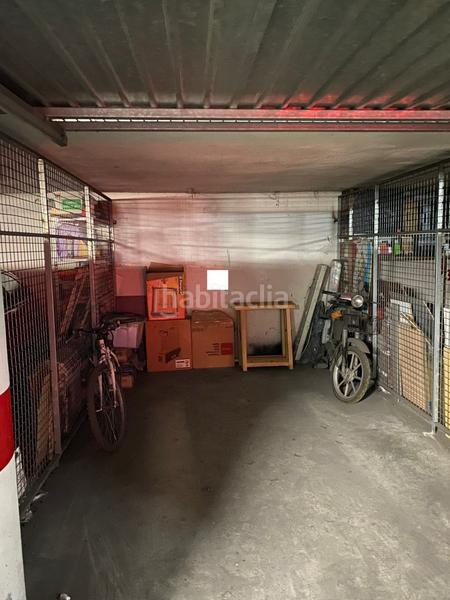 Foto db44b21e-eca6-4bc9-b654-7e81d1d922b0. Autoparkplatz in Ubrique