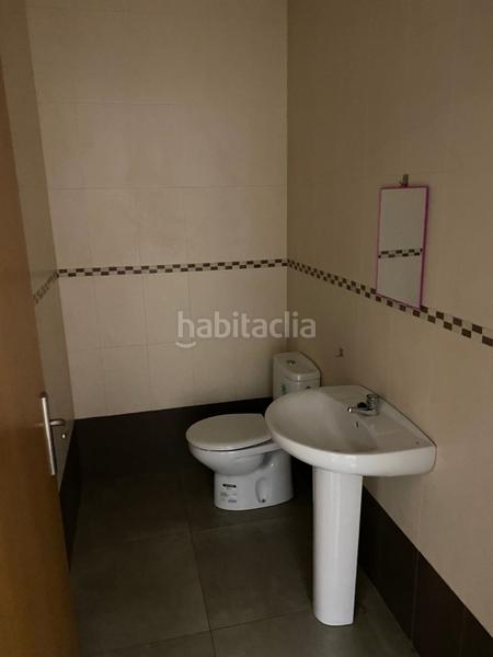 Foto ef808d6b-aa45-4aa3-bd4e-373fbf8eec3a. Alquiler local comercial alquiler local zona parque rafael alberti en Ubrique