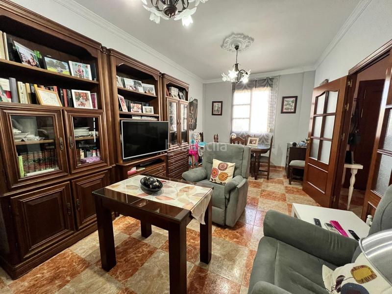 Foto aa499ff6-aeb6-4cc7-beea-c6df4e0efdf2. Casa venta casa con patio y terraza en Ubrique