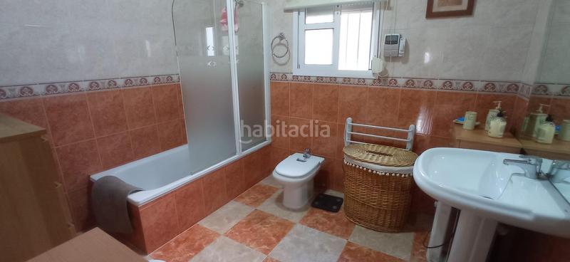 Foto ec14bff8-2d4e-4d97-b88d-bd667f56ec9d. Casa venta casa con patio y terraza en Ubrique