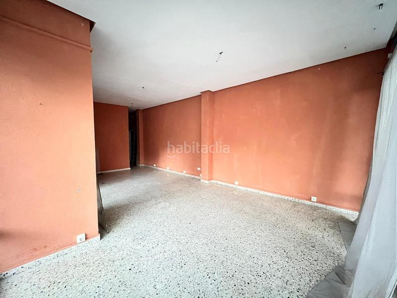 Foto 8789dc42-6fe6-4f2a-8fcf-471f39b070ba. Lloguer local comercial a Ubrique