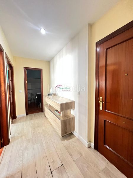 Foto 0b9903b8-afda-41ce-98f2-c79090d422ea. Dúplex piso tipo duplex zona centro en Ubrique