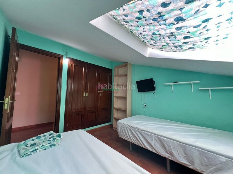 Foto 20b30bbb-402d-4100-bd23-6bd190a22836. Dúplex piso tipo duplex zona centro en Ubrique