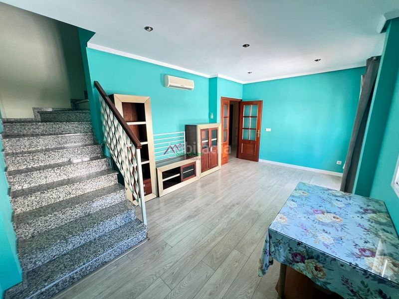 Foto d8bd2e7e-7a57-4ca0-bea1-1467727c3313. Dúplex piso tipo duplex zona centro en Ubrique