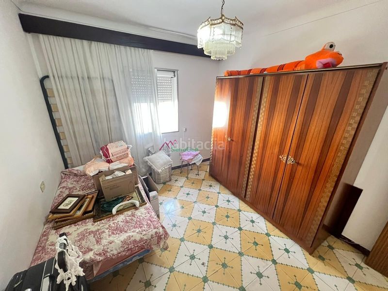 Foto 03b378fd-e1c0-4110-8671-ad624e588455. Piso venta piso zona centro en Ubrique