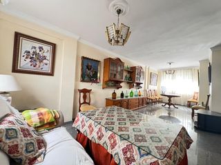 House in Ubrique. Venta casa con garaje y patio