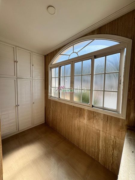 Foto d9ab3fce-c223-4407-80e9-f82bd768591e. House with parking in Ubrique