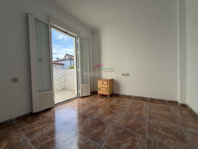 Foto dacd7eca-861b-4d6f-945f-b0ba1c8d414f. Casa amb calefacció aparcament a Cortes de la Frontera