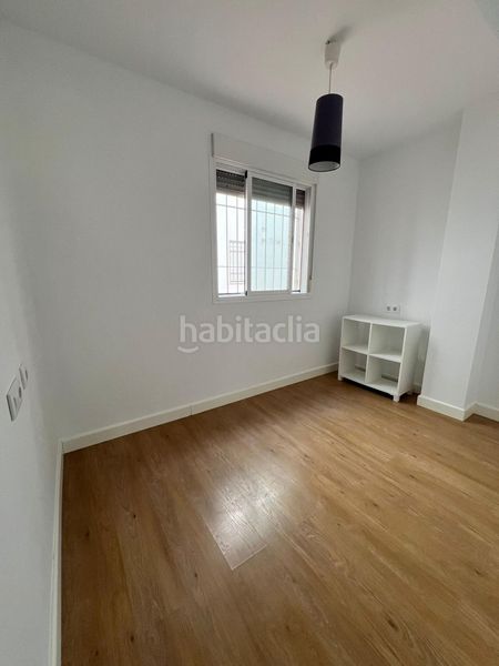 Foto f0484764-e1ac-4264-accf-d03db5529383. Pis amb aparcament a Ubrique