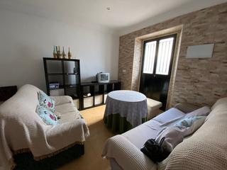 Casa a Ubrique. Venta casa con patio