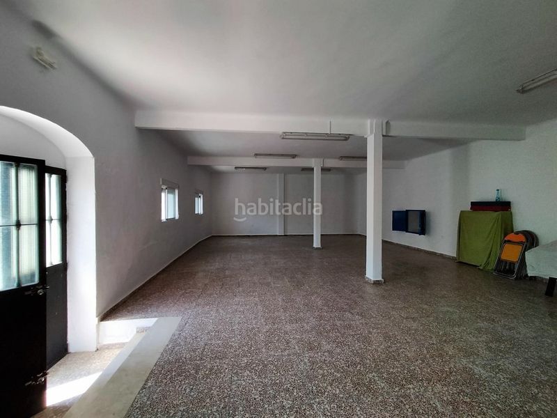 Foto 5d3eab3b-8cc9-47d3-826a-10d0caa82d9e. Local comercial a Ubrique