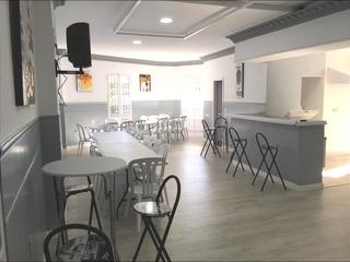 Local commercial à Ubrique. Venta local comercial con terraza