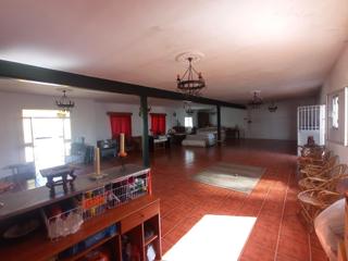 Casa a Villamartín. Venta amplia casa en villamartin
