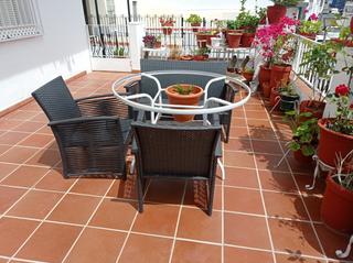 Casa a Ubrique. Venta amplia casa con terraza