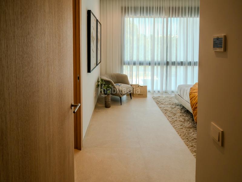 Foto e6cdf4fb-cac4-4d99-a060-c3f4a845496a. Chalet villa de nueva construcción en La Quinta Benahavís