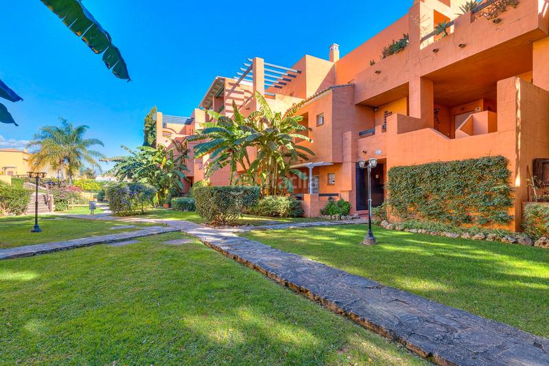 Foto 7de1fe00-cdf6-4c34-ab54-9af237d96d5e. Dachwohnung in lugar urbanizacion Guadalmina Alta 828 in Marbella