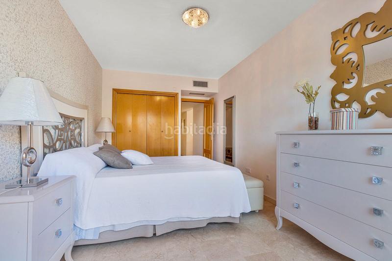 Foto bebc5816-6e62-4d71-b3ee-2cc62c0875cf. Dachwohnung in lugar urbanizacion Guadalmina Alta 828 in Marbella