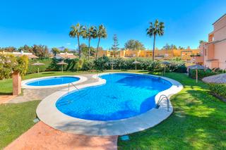 tic a Lugar urbanizacion guadalmina alta 828. Amplio duplex en guadalmina alta