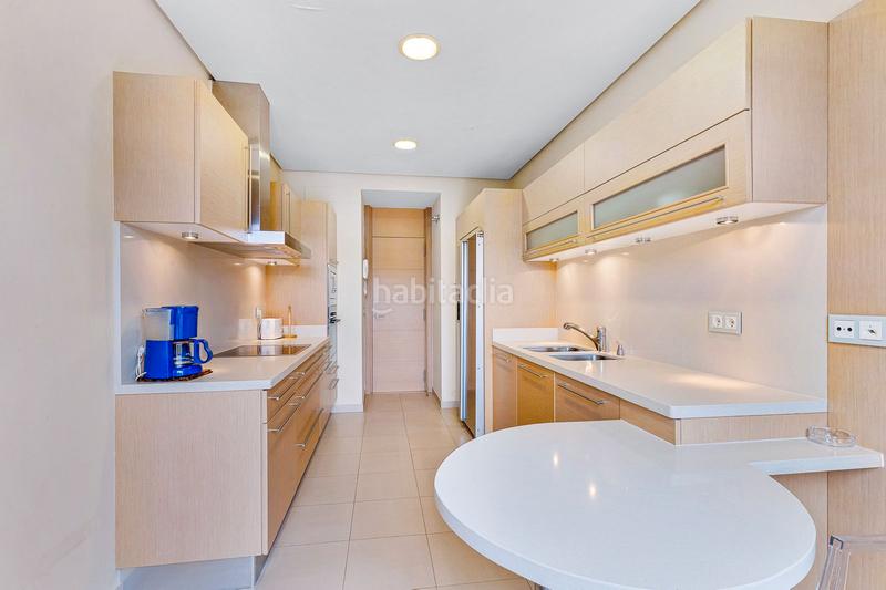 Foto c9f100d0-350d-4815-ae8a-df5cde7a2015. Apartament amb xemeneia calefacció aparcament piscina a Benahavís