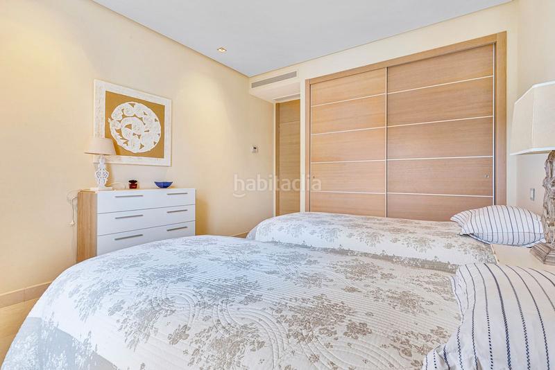 Foto fc993dfb-2e1b-475a-a8aa-4ca912ca10c4. Apartament amb xemeneia calefacció aparcament piscina a Benahavís