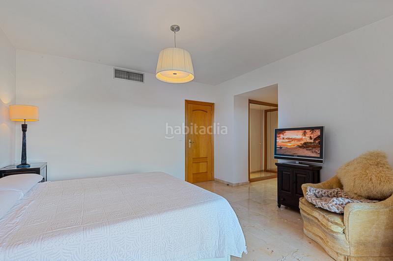 Foto 1d8147c8-2d50-43b3-acc2-de59bbc5e44b. Duplex avec chauffage piscine dans Guadalmina Alta Marbella