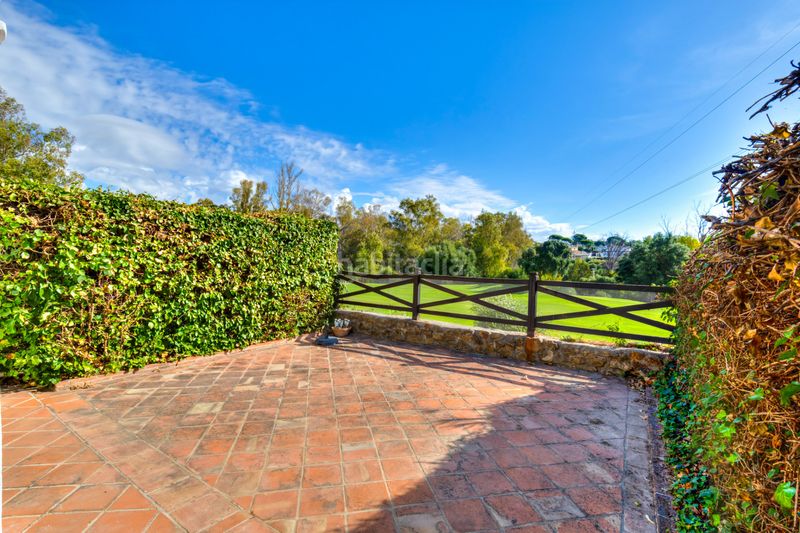 Foto a1272dd9-a859-4162-8db1-b397f2fc7a27. Chalet en calle d-1i 36 en Guadalmina Alta Marbella