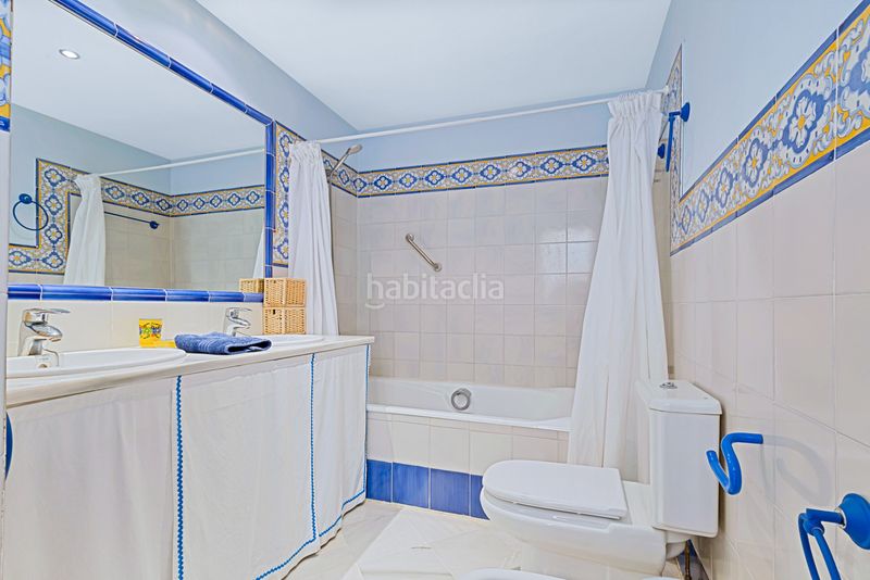 Foto afc9aa68-e4d9-471e-a778-0ce06717fb0c. Chalet en calle d-1i 36 en Guadalmina Alta Marbella